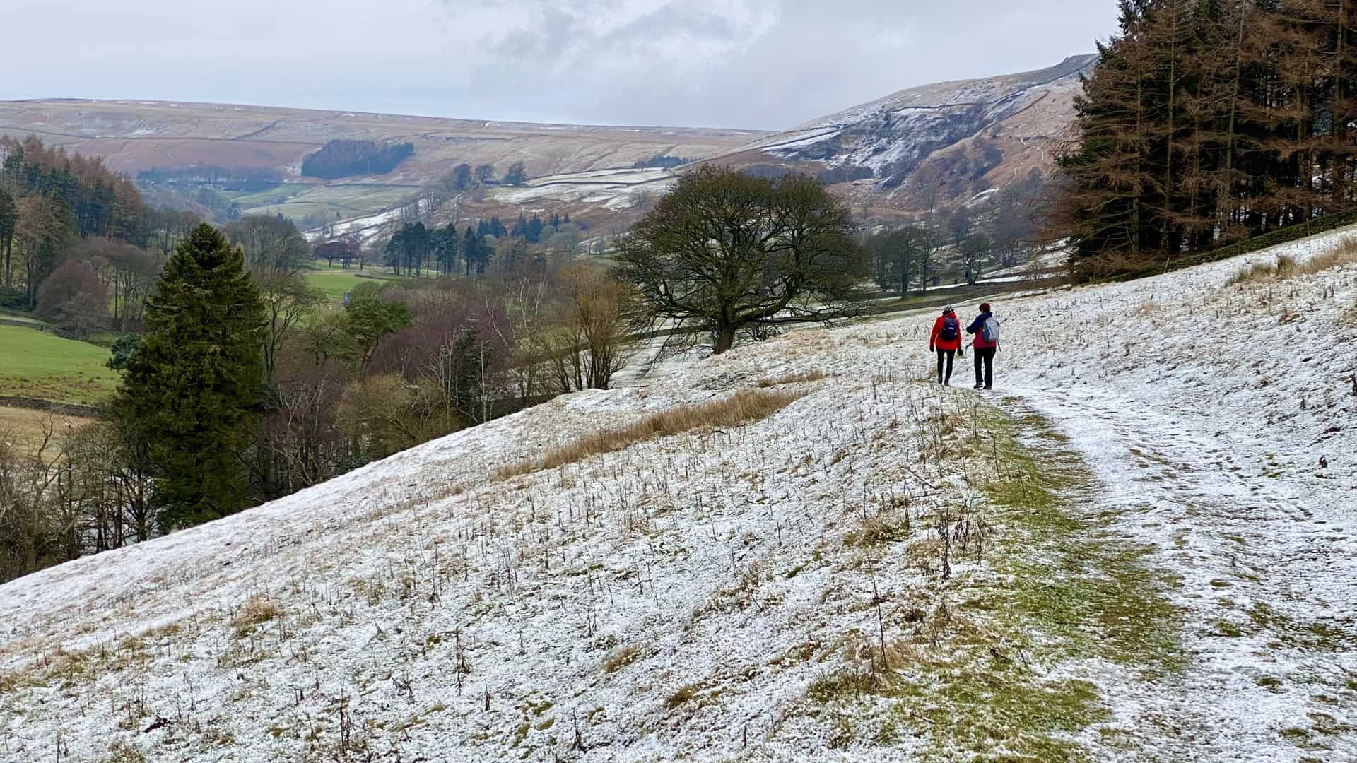 Trekking north on the Nidderdale Way (Thrope Lane) towards Thrope Farm on a brisk, fresh morning with a light dusting of snow underfoot.