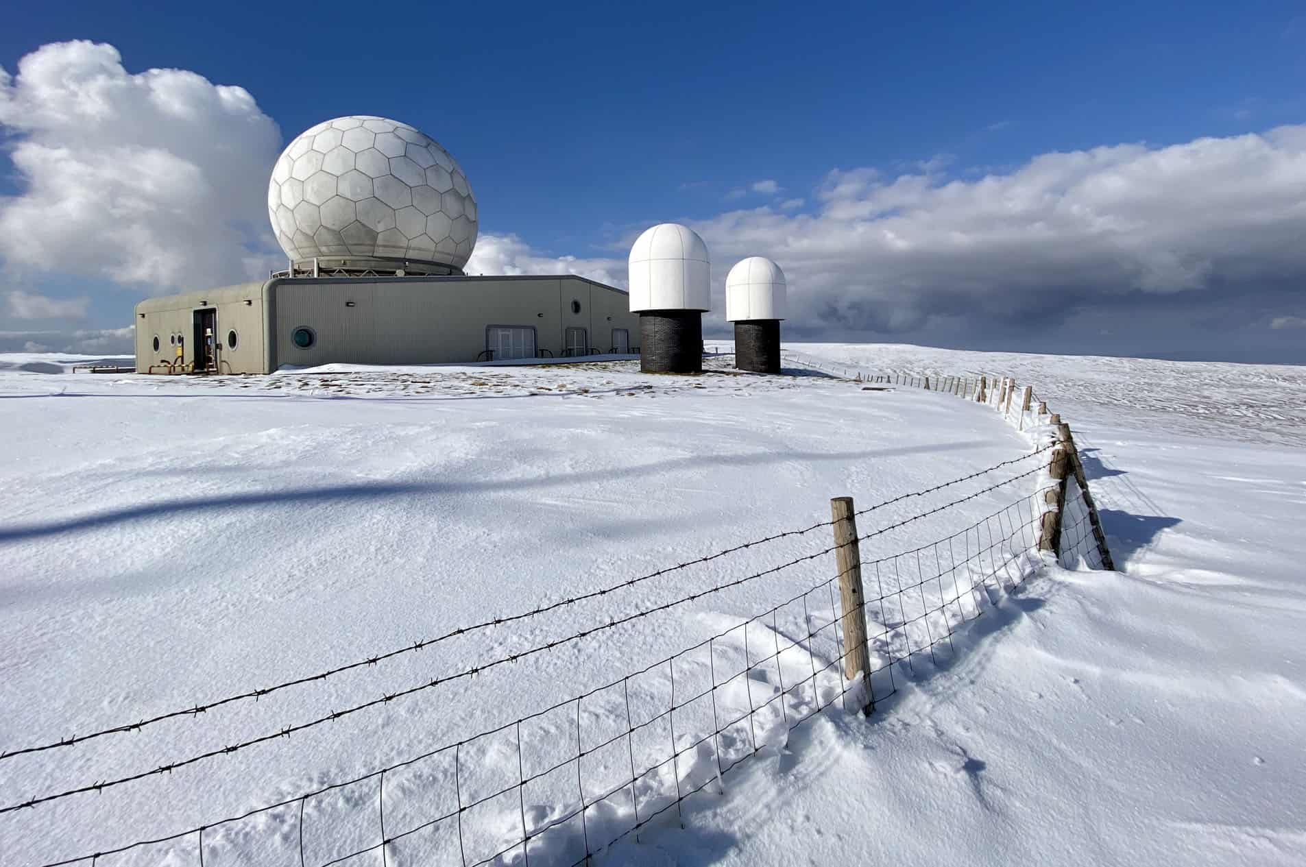 A few pictures of the radar station at the top of Great Dun Fell, height 848 metres (2782 feet).