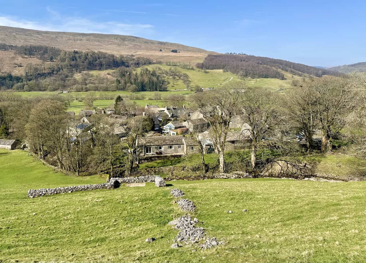 A Buckden figure-of-eight linking Starbotton and Kettlewell with long, easy stretches beside the River Wharfe.
