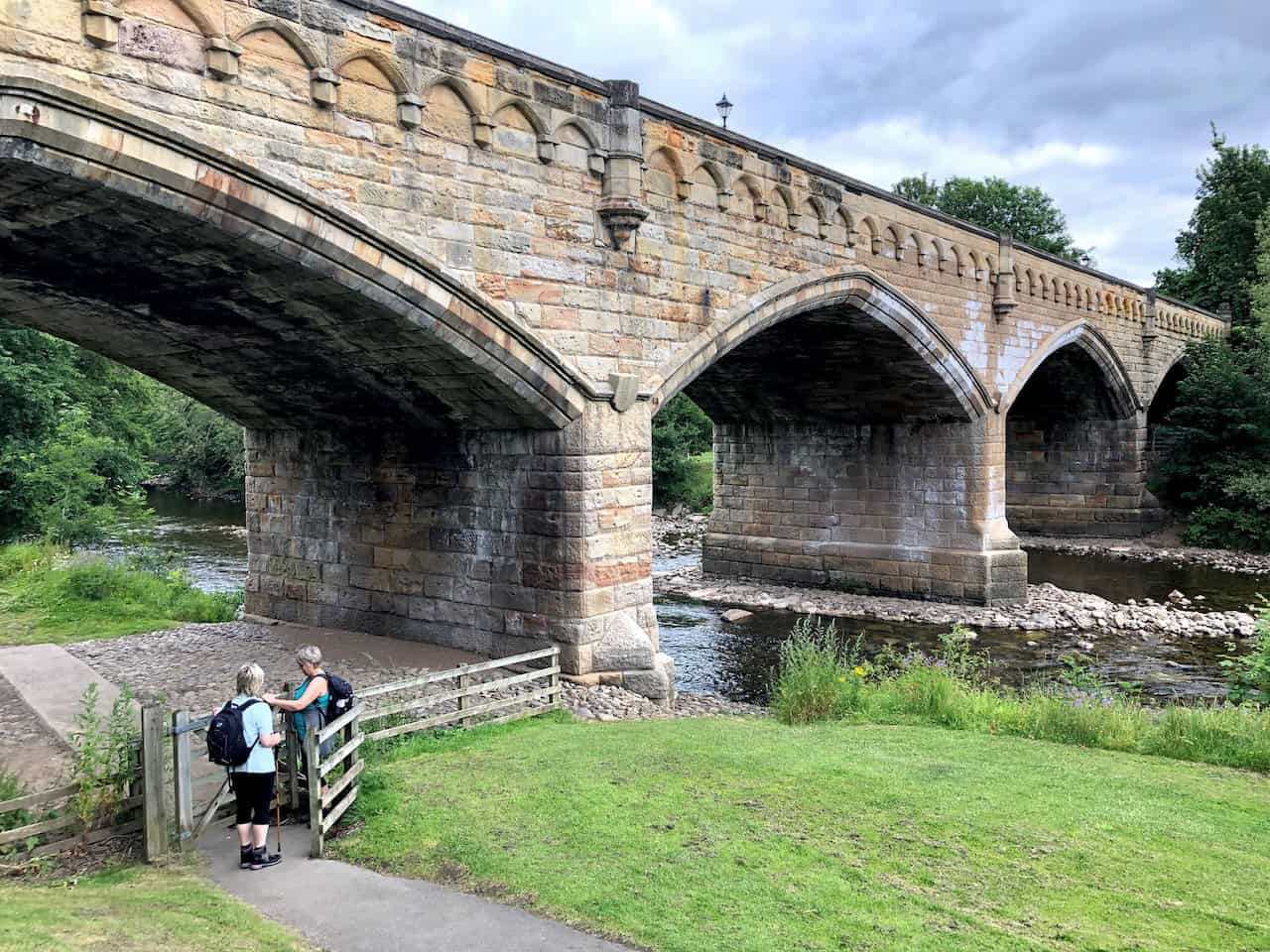 Easby Loop route approaching Mercury Bridge in Richmond.