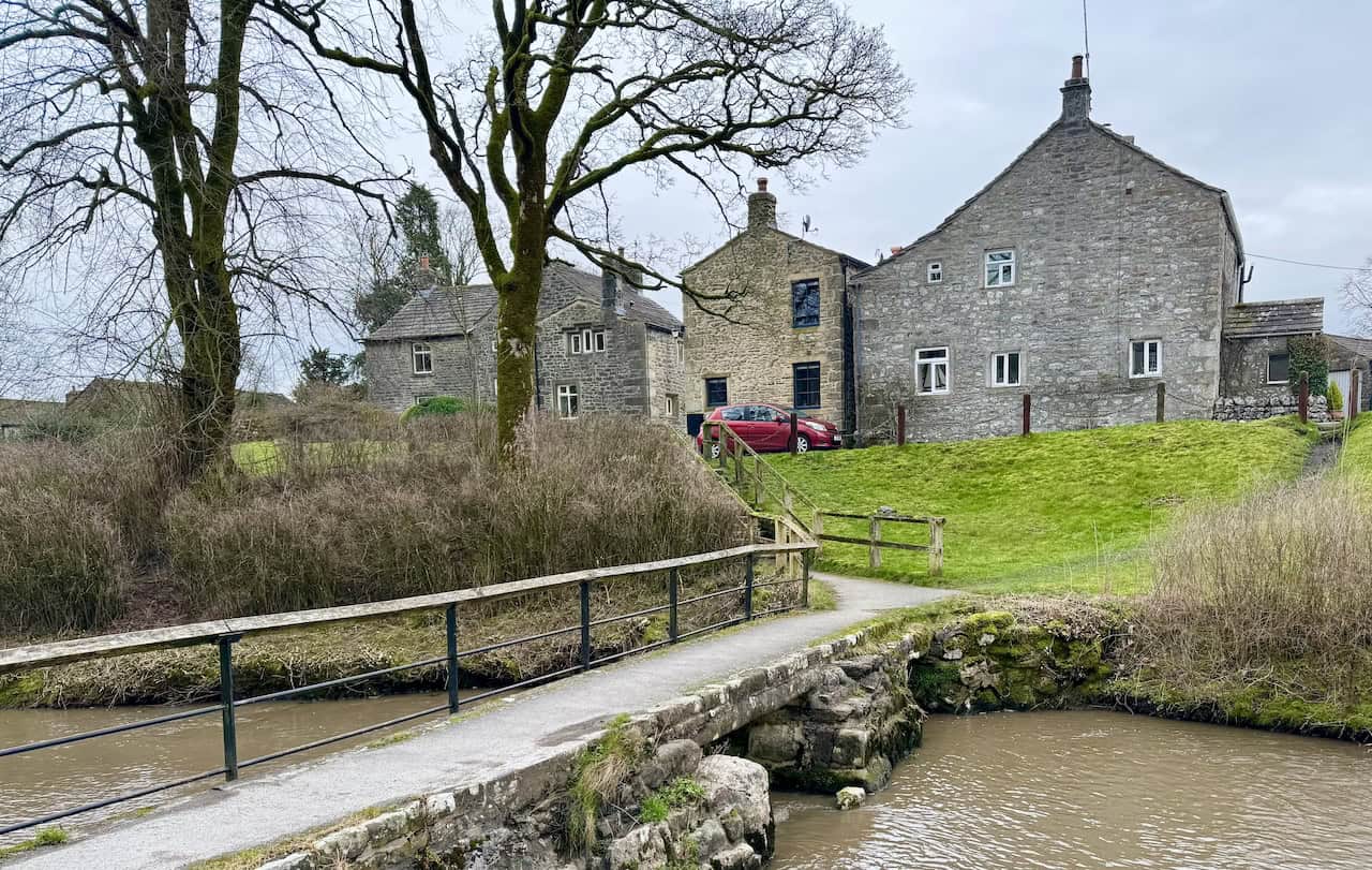 The approach into Linton, one of the most beautiful villages encountered on the Grassington circular walk.