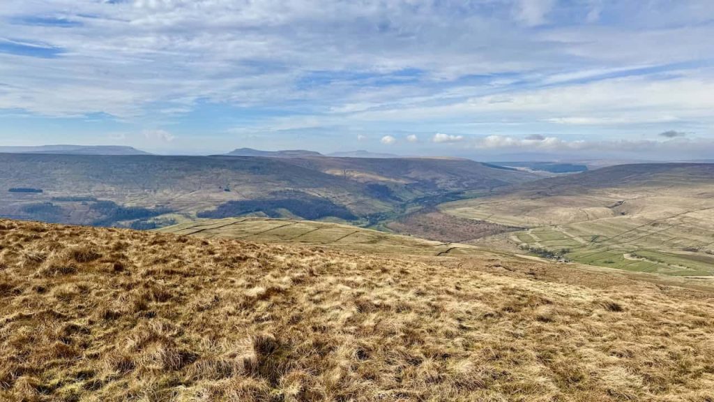 Wharfedale 3 Peaks: Great Whernside, Buckden Pike, Birks Fell